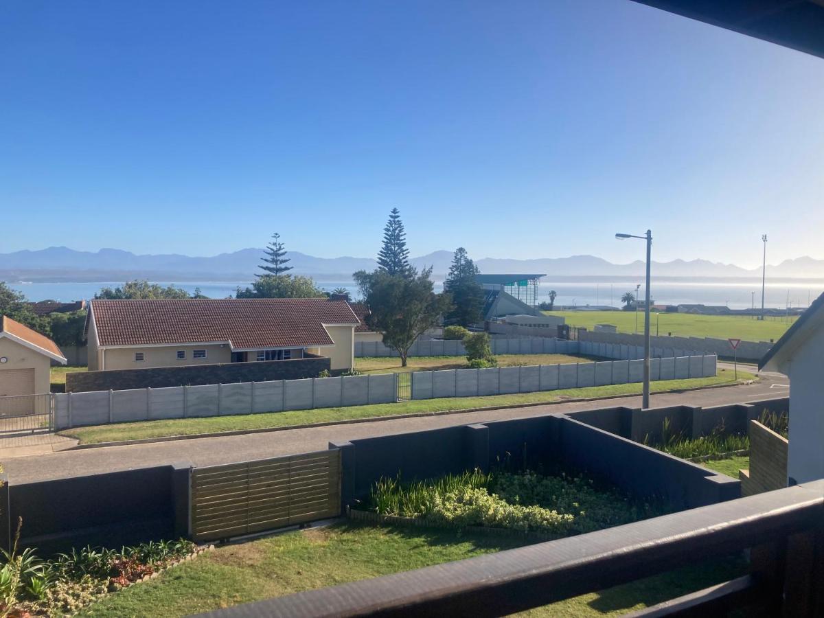 Becks At The Bay Loadshedding Free Mossel Bay Exterior foto